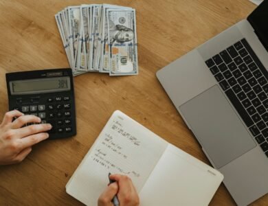 how to calculate cost per wear for capsule wardrobe