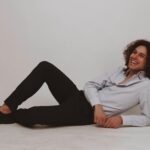 how to choose tailored trousers for a capsule wardrobe