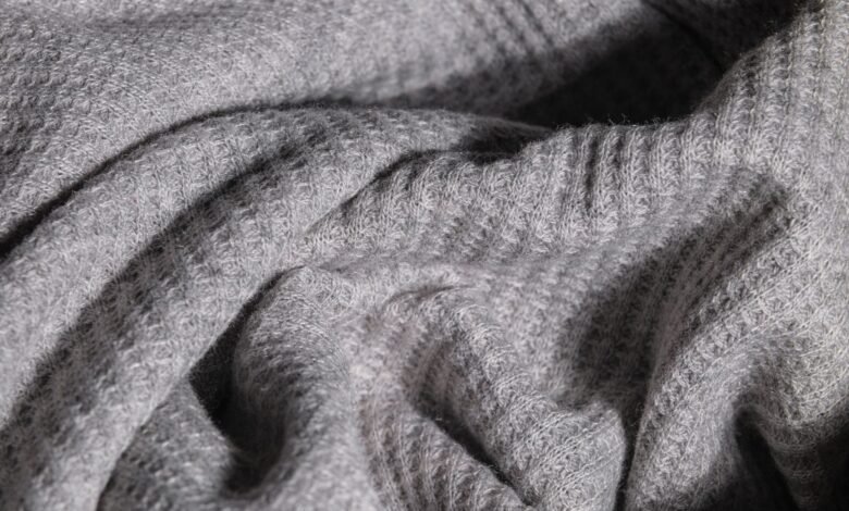 how to compare cashmere sweater quality at the same price