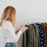 how to transition capsule wardrobe between seasons without losing outfit combinations