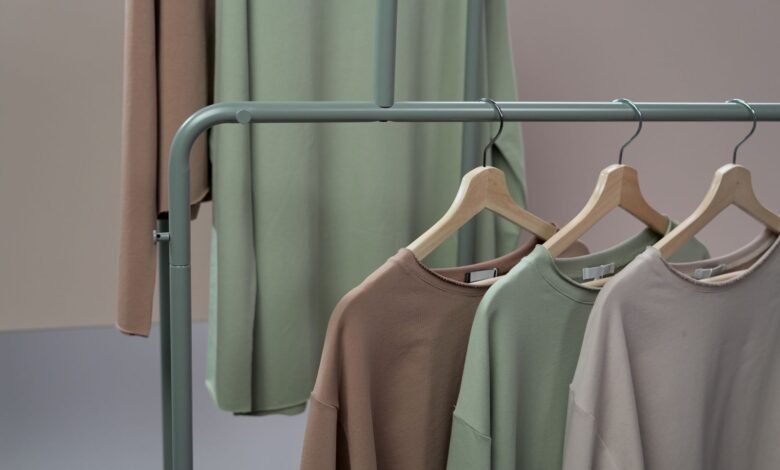 capsule wardrobe color palette only works for work not weekends