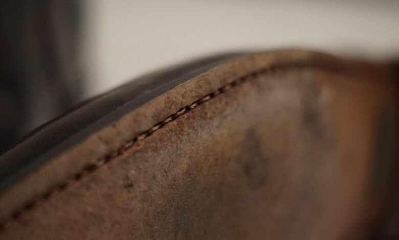 how to evaluate footwear versatility and outsole construction for a long-term capsule wardrobe