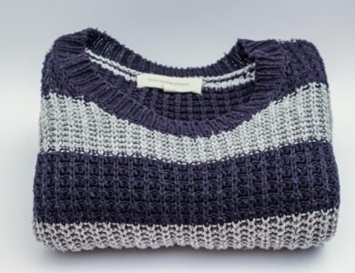 why do wool sweaters shrink and felt in the wash