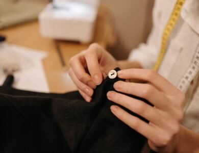 how to tell if shirt buttons will fall off quickly