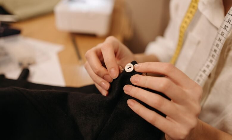 how to tell if shirt buttons will fall off quickly