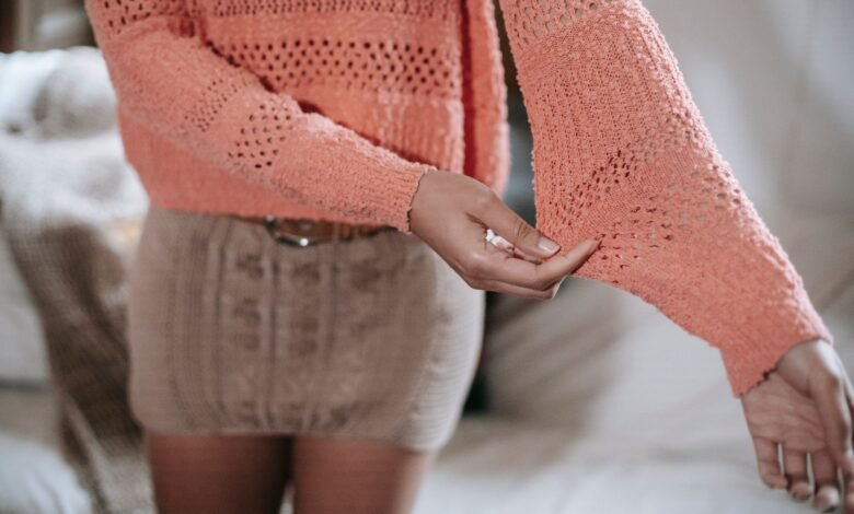 why does my knit dress sag at shoulders after wearing