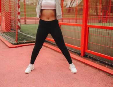 why do leggings lose elasticity after washing