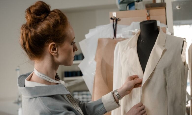 how to tell if dress lining will cling and ride up at work